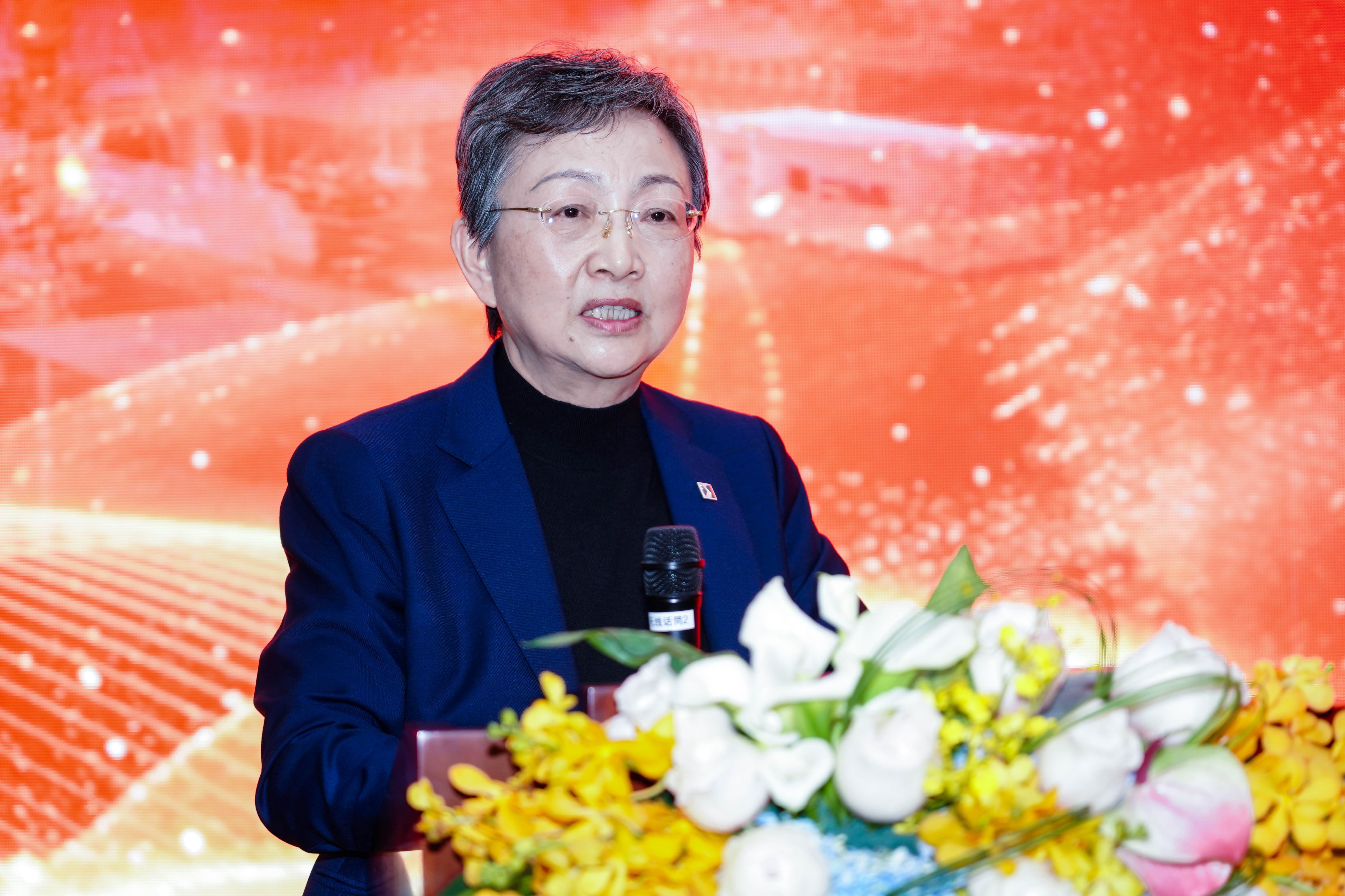 锐意进取,马跃新程——神开股份2025年度总结暨表彰大会隆重召开(图8) 锐意进取,马跃新程——神开股份2025年度总结暨表彰大会隆重召开(图8)